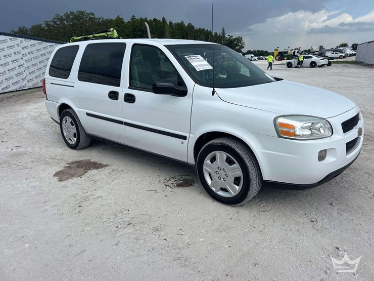 2008-chevrolet-uplander-image-2