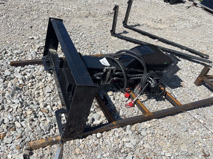 giyi-sg45-skid-steer-hydraulic-stump-grinder-attachment-image-6