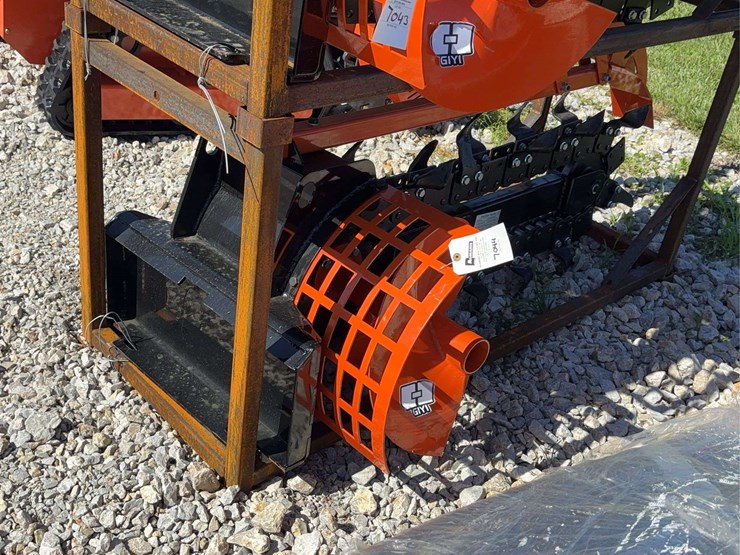 skid-steer-trencher-attachment-model-d39-image-8