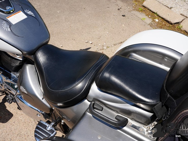 run-#13---2003-suzuki-vl800-trike-image-17