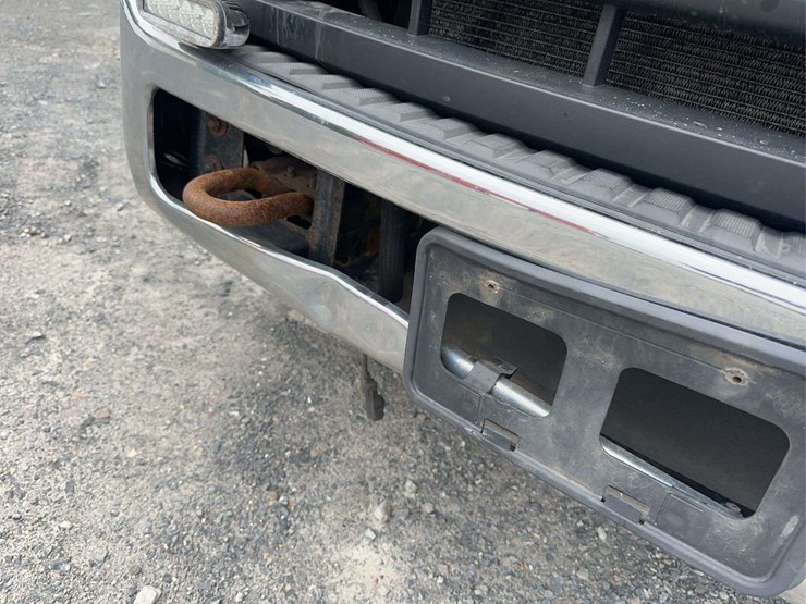 2013-ford-f550-xl-image-23