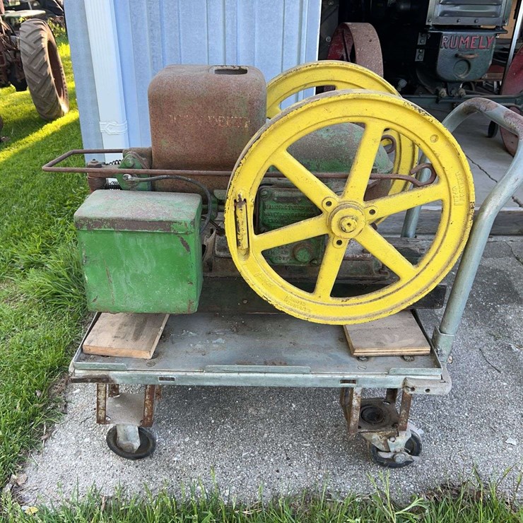 John Deere E 1-1/2HP