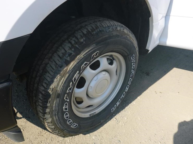 2020-ford-f150-image-12