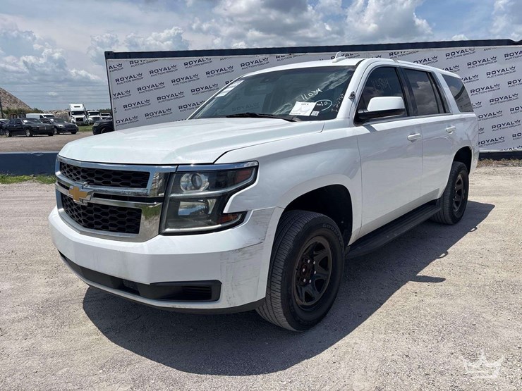 2019-chevrolet-tahoe-image-1