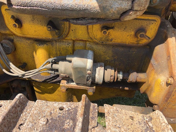caterpillar-ten-image-17
