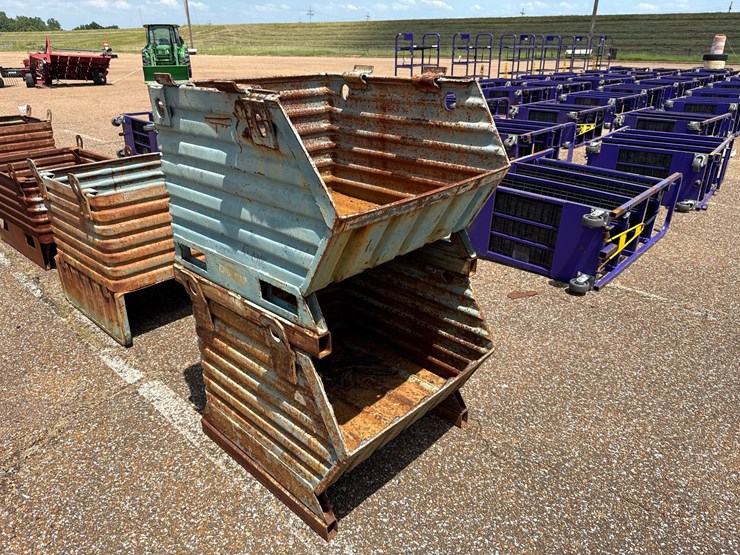 #9445-•-metal-storage-bins-(x2)-image-4