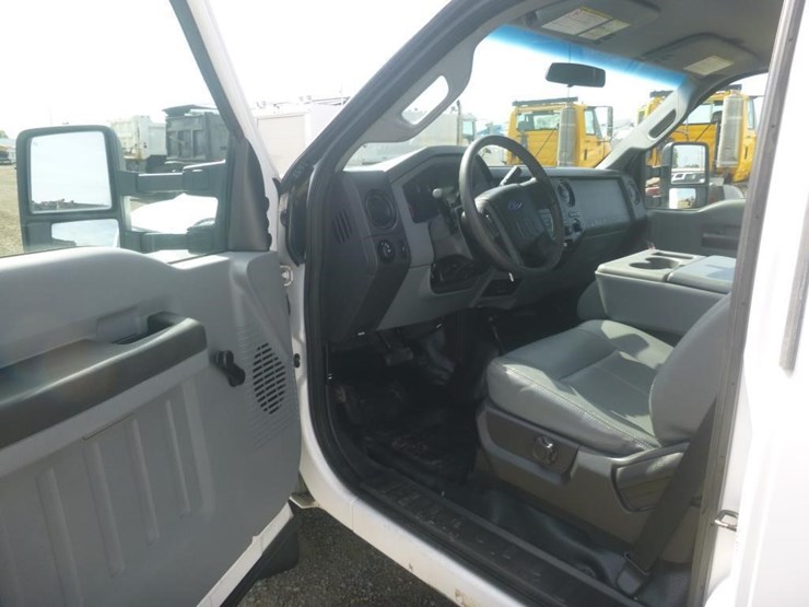2015-ford-f450-image-19
