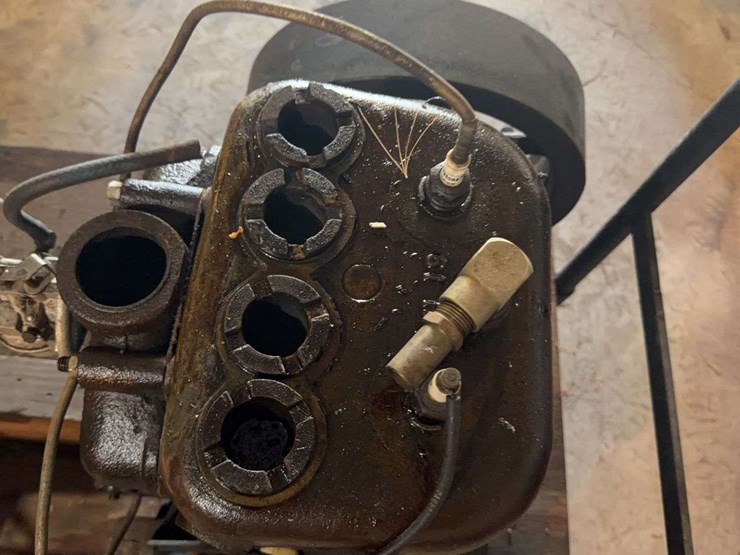two-cylinder-engine-image-5