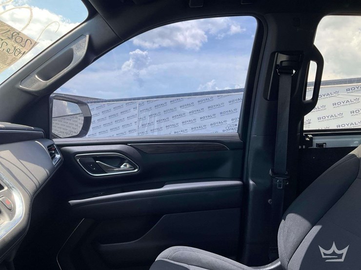 2021-chevrolet-tahoe-image-14