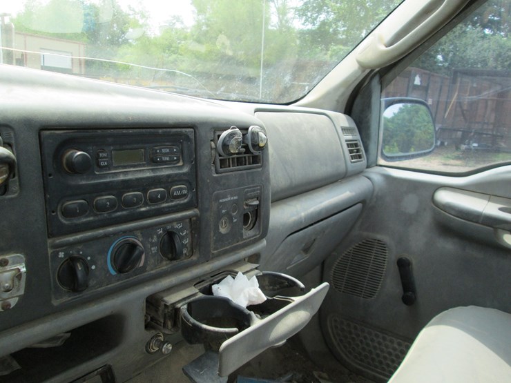 2004-ford-f250-image-27