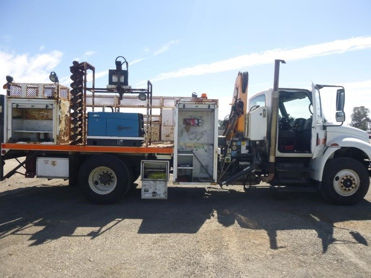 2007-international-durastar-4400-image-19