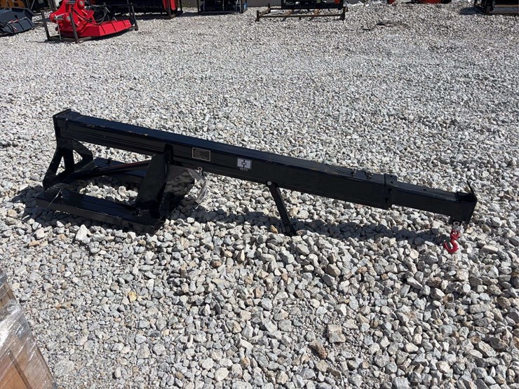 giyi-model-tb47-forklift-telescopic-boom-attachment-image-1