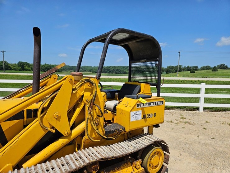 deere-350b-image-15