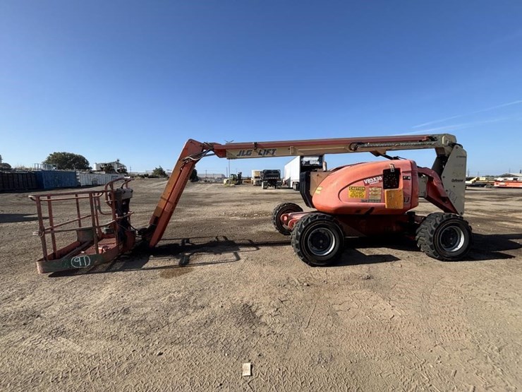 2003-jlg-600aj-image-5