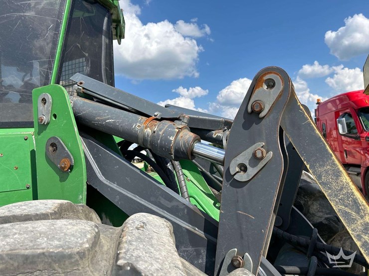 2021-deere-843l-image-20