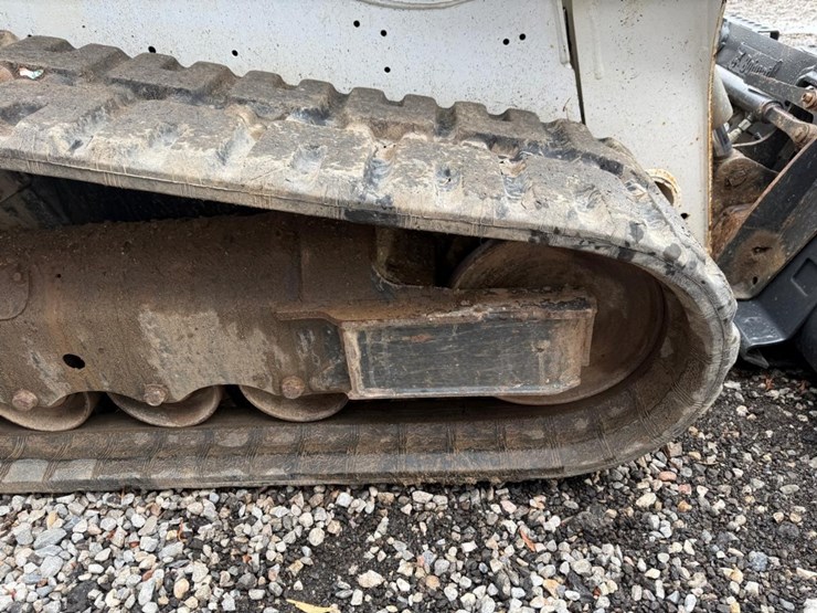 2019-bobcat-t595-image-14