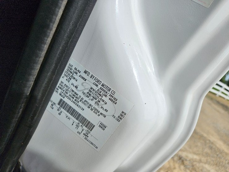 2004-ford-f250-xlt-image-39