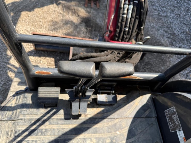 yanmar-vio35-6a-image-17