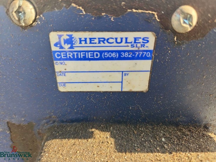 hercules-floor-jack-(no-weight-rating-visible)-image-2