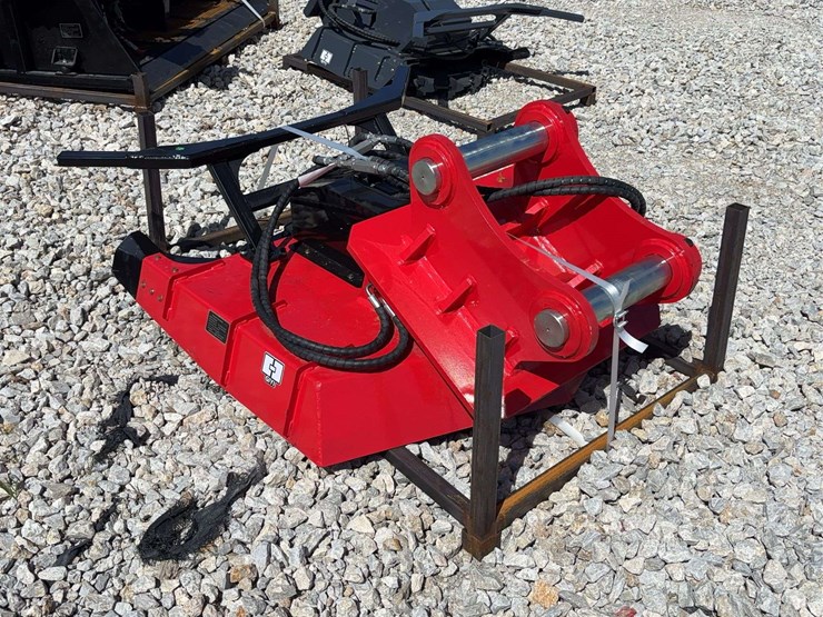 giyi-edm320-excavator-disc-mulcher-attachment-image-3