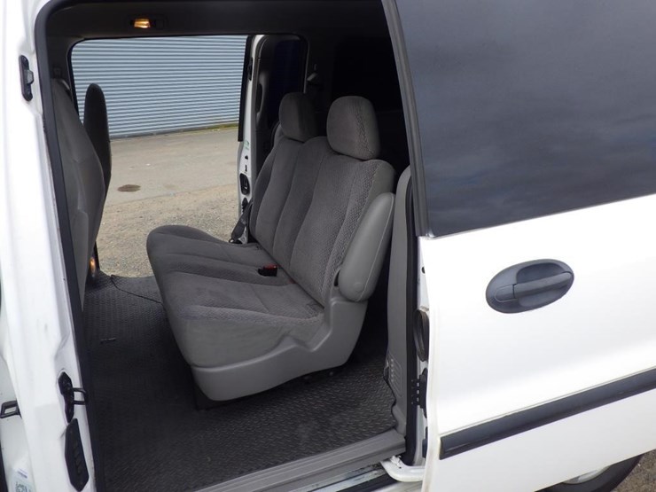 2003-ford-windstar-image-8