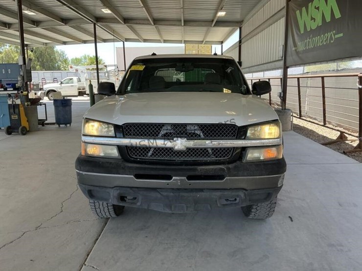 2003-chevrolet-avalanche-p/u-image-3