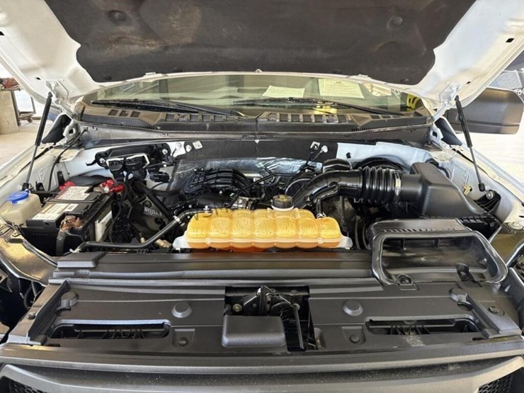 2016-ford-f150-image-12