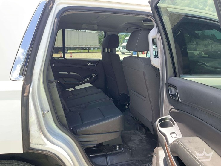 2020-chevrolet-tahoe-image-19