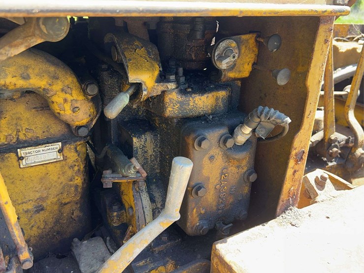 caterpillar-d2-image-34