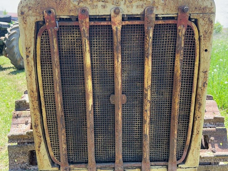 caterpillar-twenty-image-9