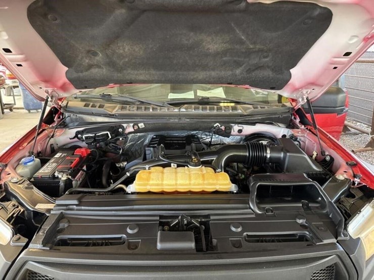 2016-ford-f150-image-11