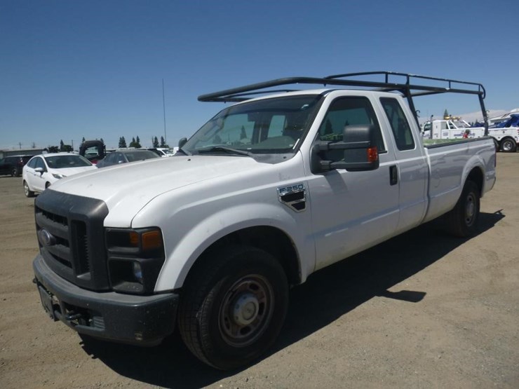 2010-ford-f250-image-1