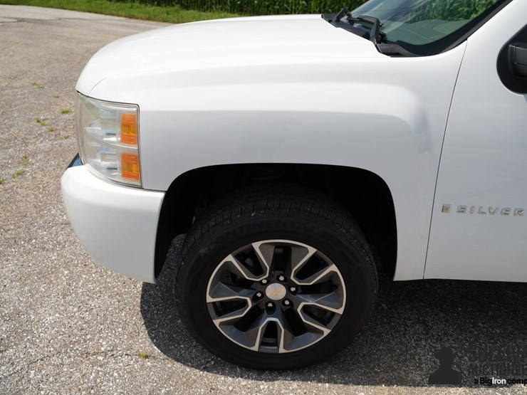 2008-chevrolet-silverado-1500-image-13