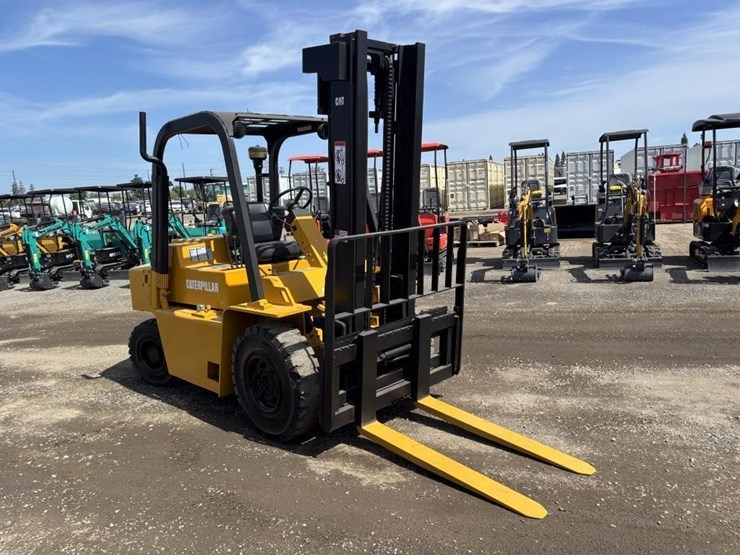 caterpillar-v80e-image-2