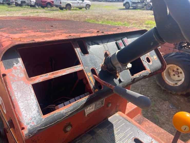 ditch-witch-3500-image-28