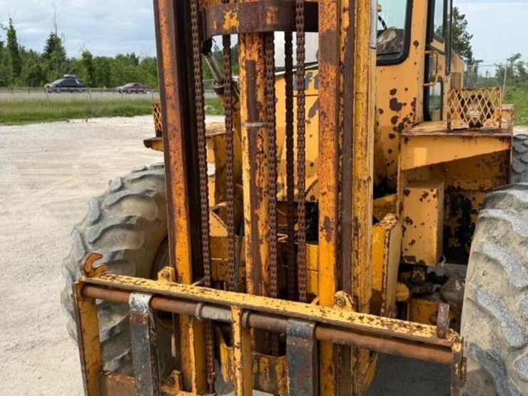 lift-king-4x4-rough-terrain-forklift-image-29