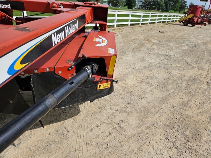 new-holland-1411-image-12