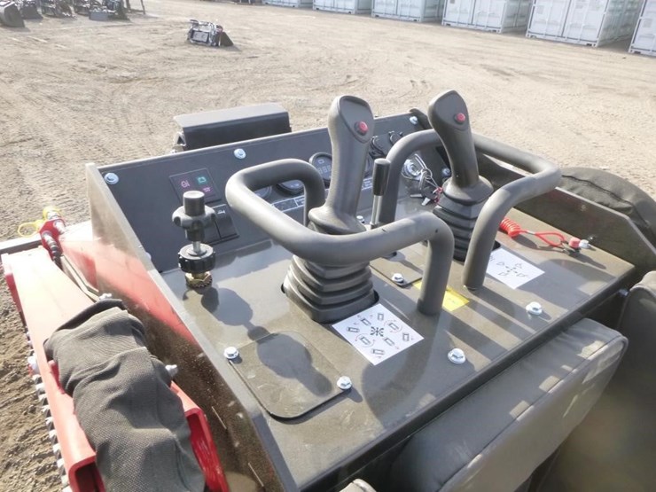 2026-sdlool-v1000-skid-steer-track-loader-image-12