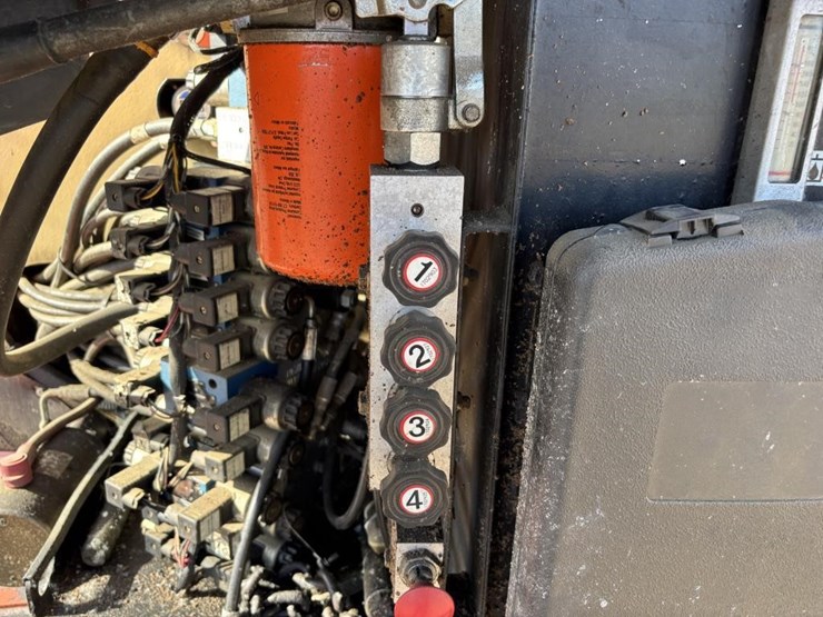 2003-jlg-600aj-image-34