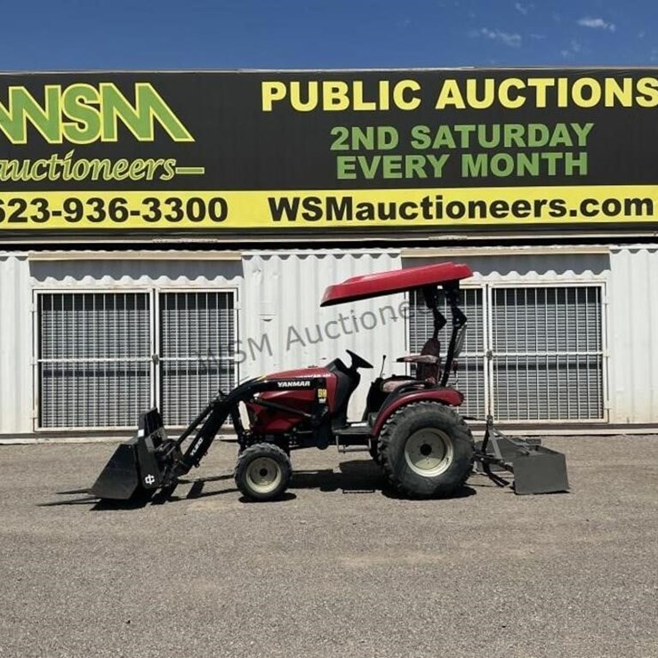 Yanmar SA424 Loader Tractor