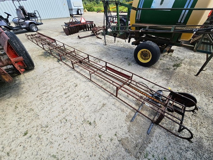 new-holland-25-image-4