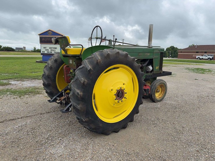 john-deere-60-image-3