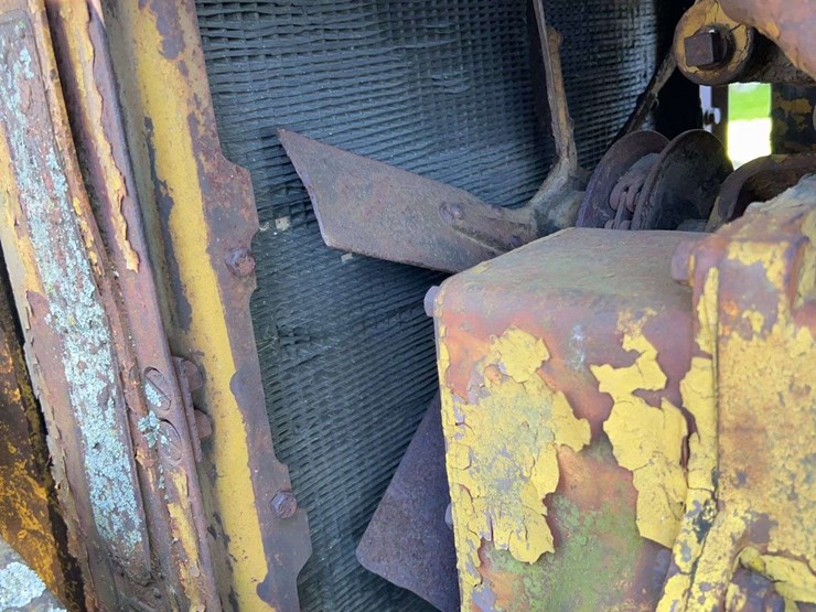 caterpillar-crawler-loader-image-13