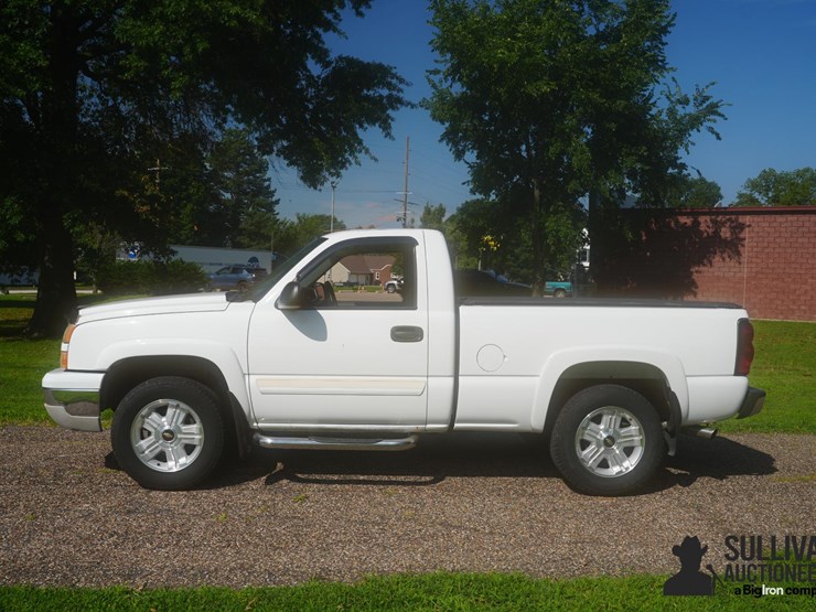 2006-chevrolet-silverado-1500-image-8