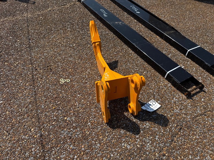 caterpillar-303-image-4