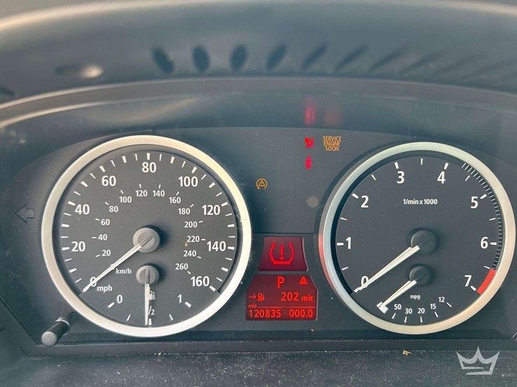 2005-bmw-545i-sedan-image-14