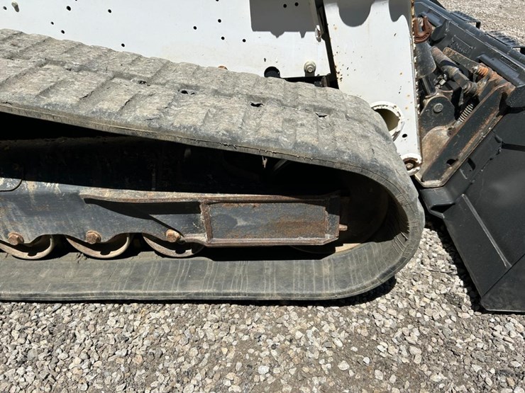 2021-bobcat-t770-image-14