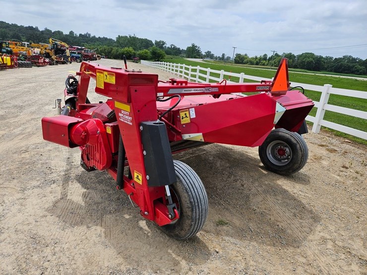 massey-ferguson-1359-image-3