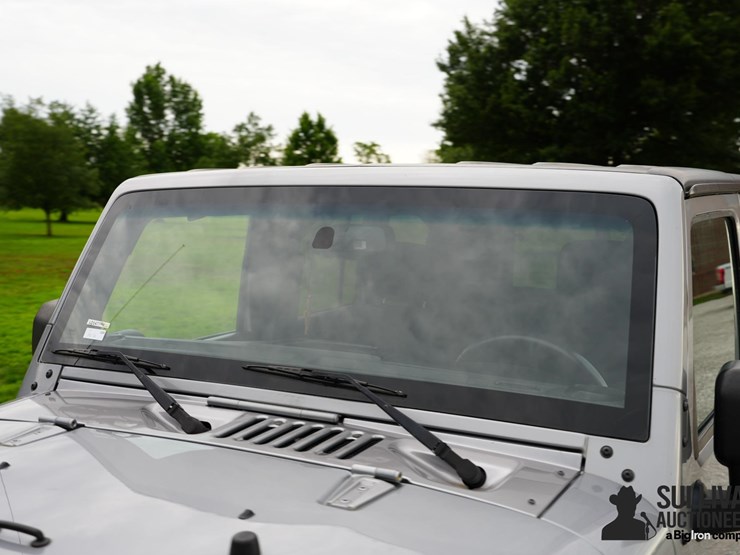 2015-jeep-wrangler-image-13