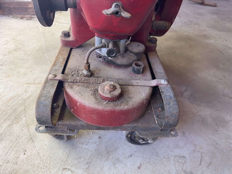 international-la-1-1/2-hp-engine-image-5